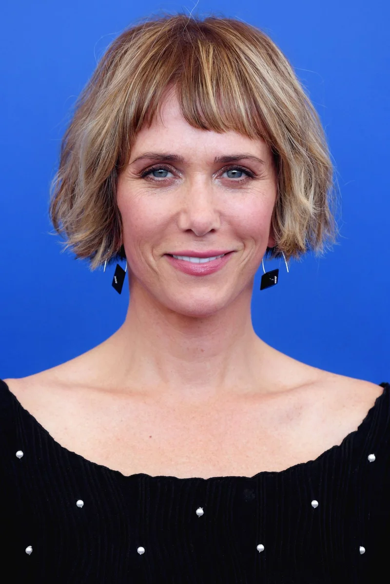 Kristen Wiig: The SNL Superstar vs. The Hollywood Rumor Mill
